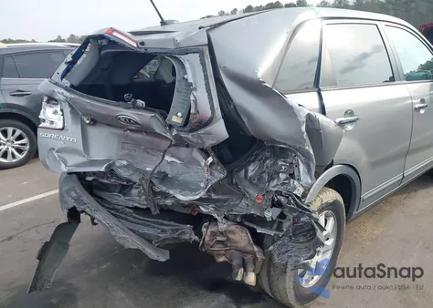 2013 Kia Sorento Lx z USA, uszkodzony, nr VIN 5XYKTDA6XDG407852